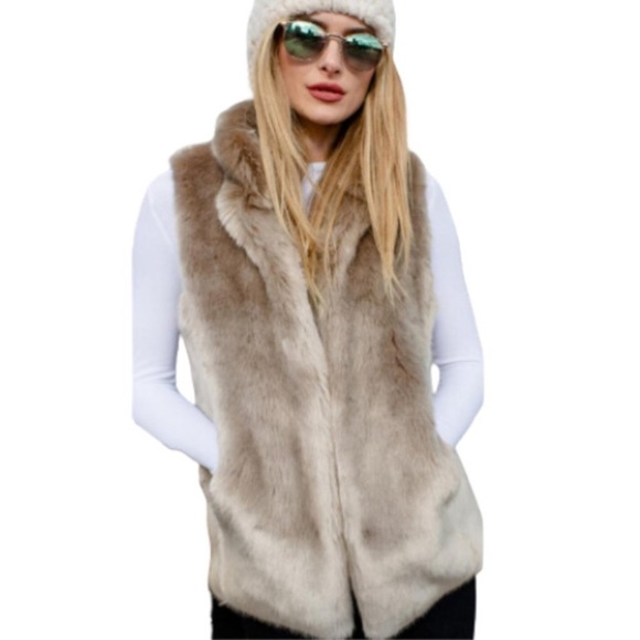 Madison (89th & Madison) Champaign Faux Fur Vest - Picture 1 of 7